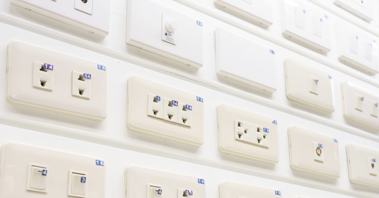 different types of outlets and switches